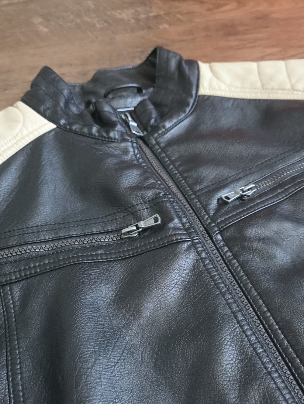 Hard EDGE•  Black Leather Motorcycle Jacket with Cream Shoulder Accents - Picture 5 of 11